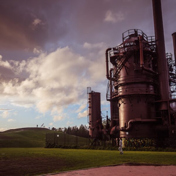 The 5 Main Types of Oil and Gas Pipelines [And Their Purposes]